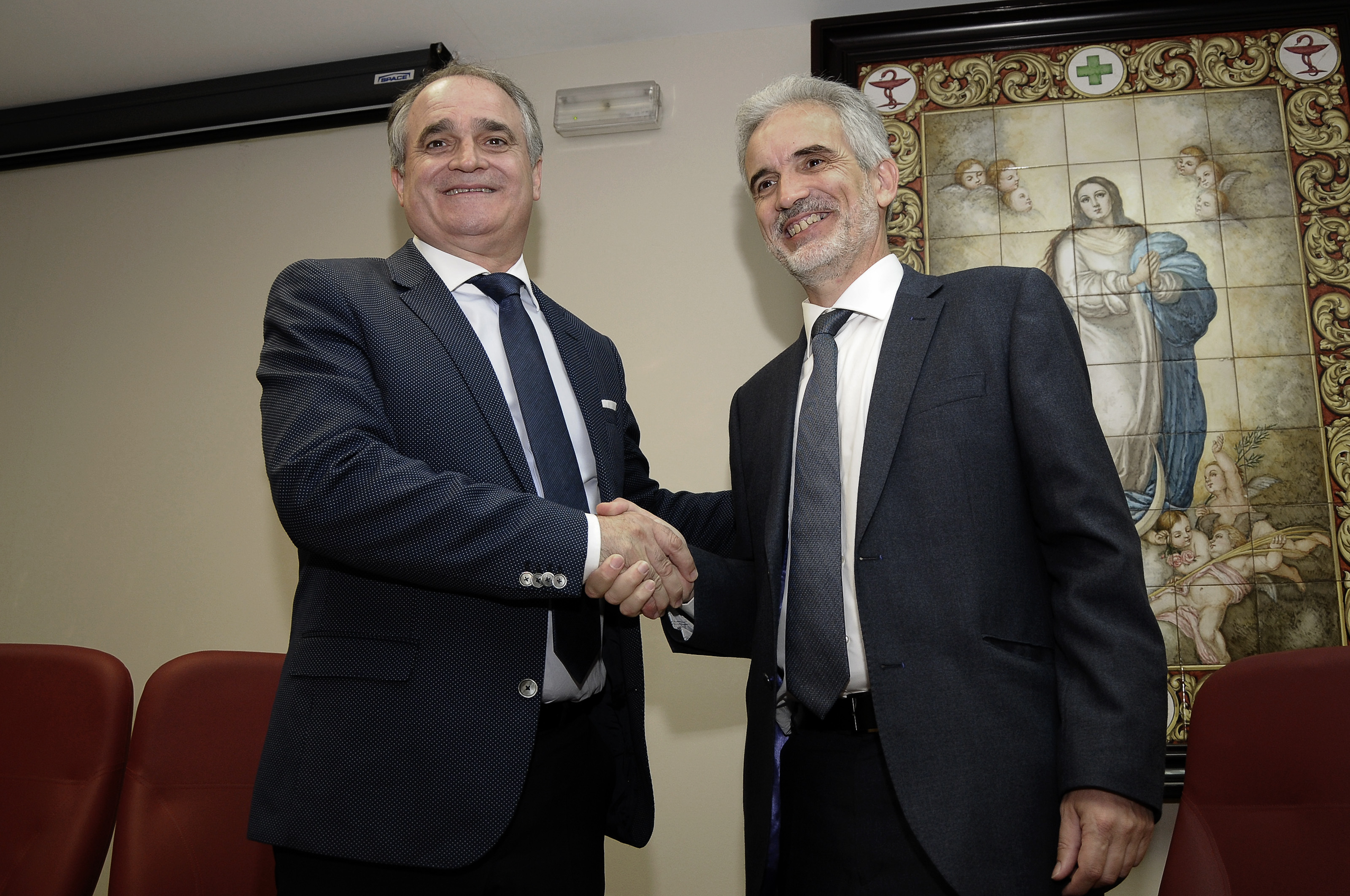 Acuerdo con la Junta para reforzar el papel de la farmacia en los nuevos retos del sistema de salud Acuerdo con la Junta para reforzar el papel de la farmacia en los nuevos retos del sistema de salud