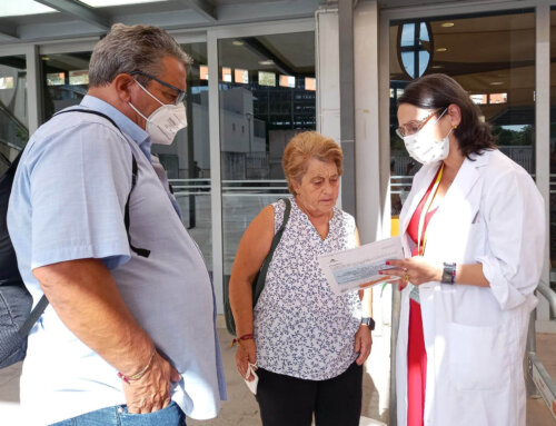 Farmacéuticos andaluces participan en una actividad informativa sobre la campaña «Benzostopjuntos» para mejorar el uso de las benzodiazepinas